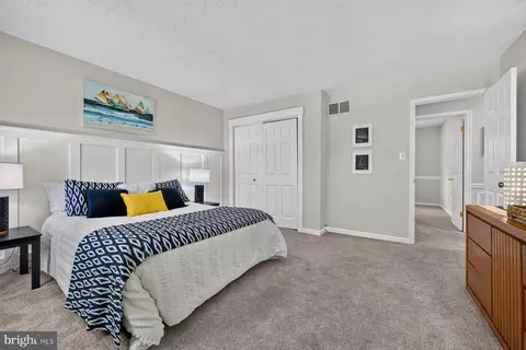 Bedroom - 8327 Sail Ct, Pasadena, MD 21122 photo 6 of 9