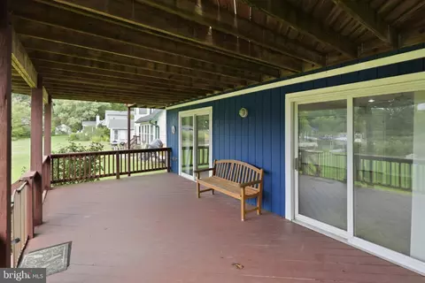 Exterior - 5934 Sneed Dr, Deale, MD 20751 photo 7 of 7