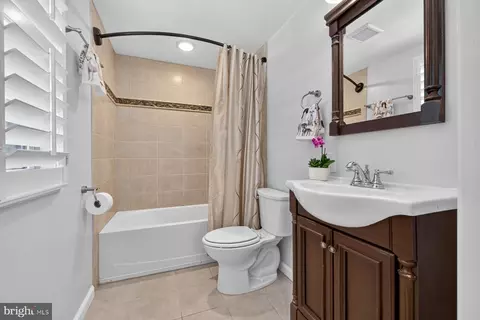 Bath - 13 Cherry Rd, Riva, MD 21140 photo 1 of 1