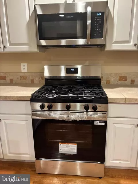 Kitchen - 1410 Peregrine Path, Arnold, MD 21012 photo 8 of 8