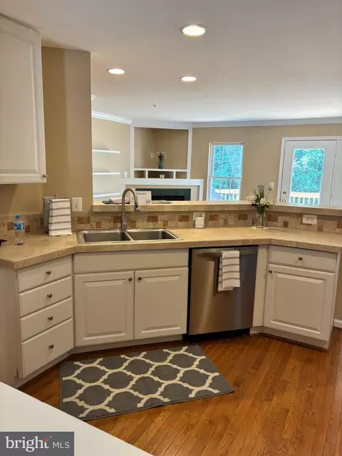 Kitchen - 1410 Peregrine Path, Arnold, MD 21012 photo 5 of 8