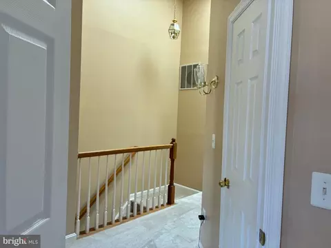 Entry Way - 1410 Peregrine Path, Arnold, MD 21012 photo 2 of 8