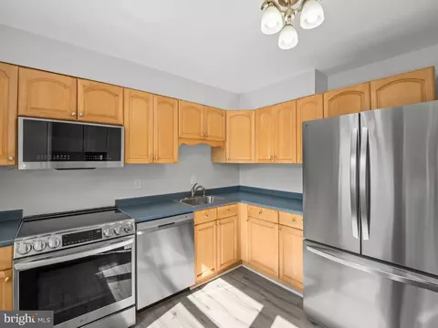 Kitchen - 369 Volley Ct, Arnold, MD 21012 photo 2 of 3
