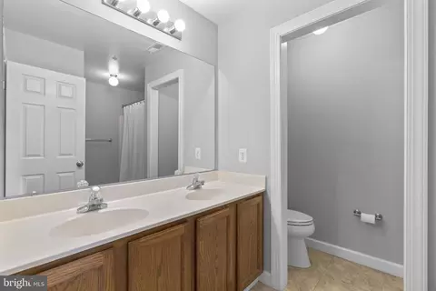 Bath - 2023 Compton Ct, Annapolis, MD 21401 photo 2 of 4