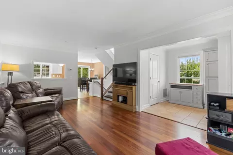 Entry Way - 2023 Compton Ct, Annapolis, MD 21401 photo 2 of 3