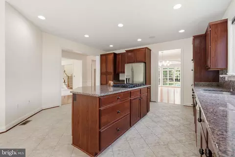 Kitchen - 903 Scupper Ct, Annapolis, MD 21401 photo 2 of 2