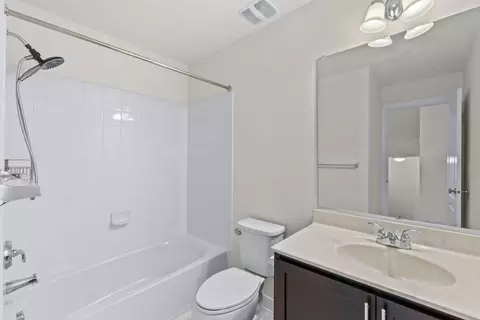 Bath - 7673 Elmcrest Rd, Hanover, MD 21076 photo 3 of 4