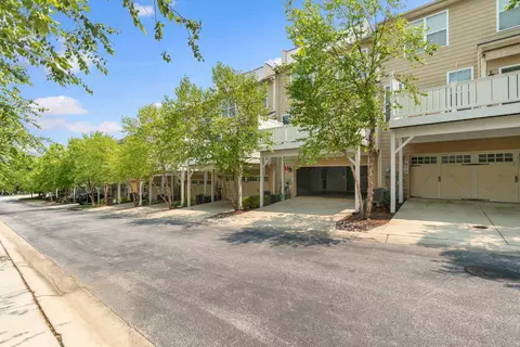 Exterior - 7673 Elmcrest Rd, Hanover, MD 21076 photo 4 of 5