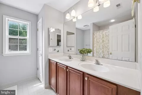 Entry Way - 144 Chickadee Dr, Dunkirk, MD 20754 photo 14 of 17