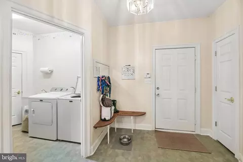 Entry Way - 144 Chickadee Dr, Dunkirk, MD 20754 photo 7 of 17