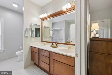 Bath - 144 Chickadee Dr, Dunkirk, MD 20754 photo 3 of 7