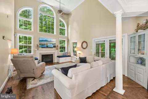 Living - 144 Chickadee Dr, Dunkirk, MD 20754 photo 3 of 3