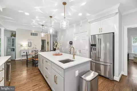 Kitchen - 144 Chickadee Dr, Dunkirk, MD 20754 photo 4 of 10