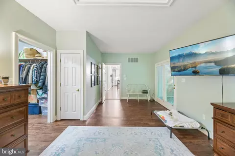 Entry Way - 144 Chickadee Dr, Dunkirk, MD 20754 photo 5 of 17