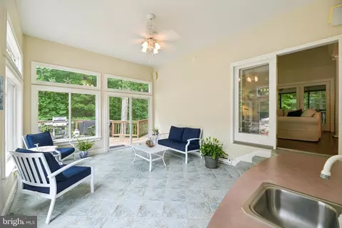 Exterior - 144 Chickadee Dr, Dunkirk, MD 20754 photo 10 of 31
