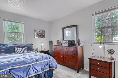 Bedroom - 87 Bar Harbor Rd, Pasadena, MD 21122 photo 4 of 8