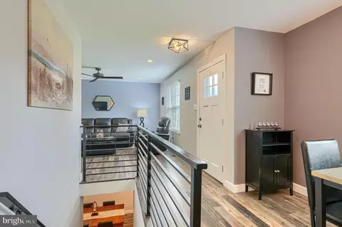 Entry Way - 87 Bar Harbor Rd, Pasadena, MD 21122 photo 2 of 4