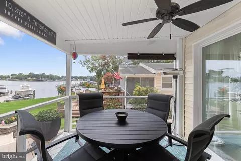 Exterior - 3703 Parke Dr, Edgewater, MD 21037 photo 4 of 13