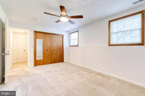 Bedroom - 1568 Colony Rd, Pasadena, MD 21122 photo 5 of 5