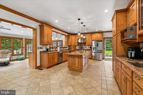 Kitchen - 11 Walters Way, Pasadena, MD 21122 photo 1 of 4
