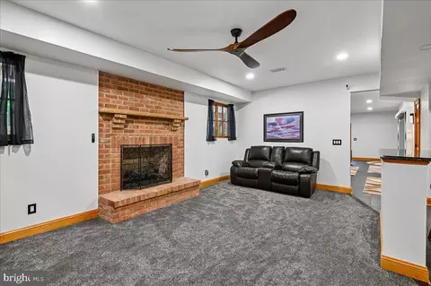 Living - 11 Walters Way, Pasadena, MD 21122 photo 9 of 9