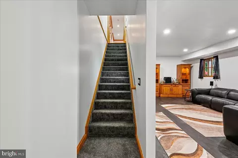 Entry Way - 11 Walters Way, Pasadena, MD 21122 photo 14 of 16