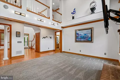 Living - 11 Walters Way, Pasadena, MD 21122 photo 3 of 9