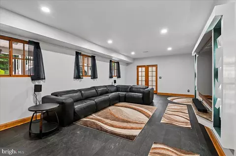 Living - 11 Walters Way, Pasadena, MD 21122 photo 7 of 9