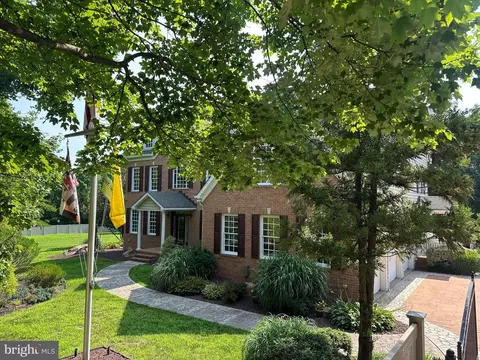 11 Walters Way, Pasadena, MD 21122 photo 2