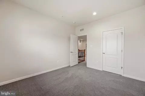 Bedroom - 7976 Meridian Dr, Pasadena, MD 21122 photo 2 of 2