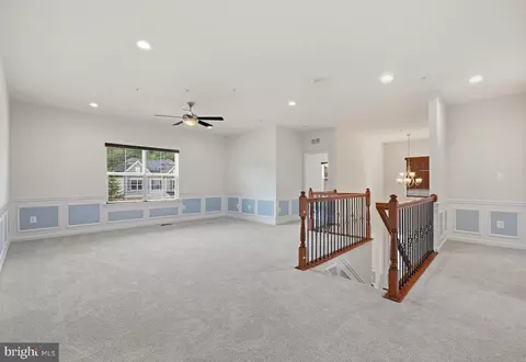 Living - 7976 Meridian Dr, Pasadena, MD 21122 photo 9 of 9
