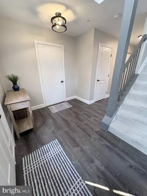 Entry Way - 746 Pine Valley Dr, Arnold, MD 21012 photo 10 of 11