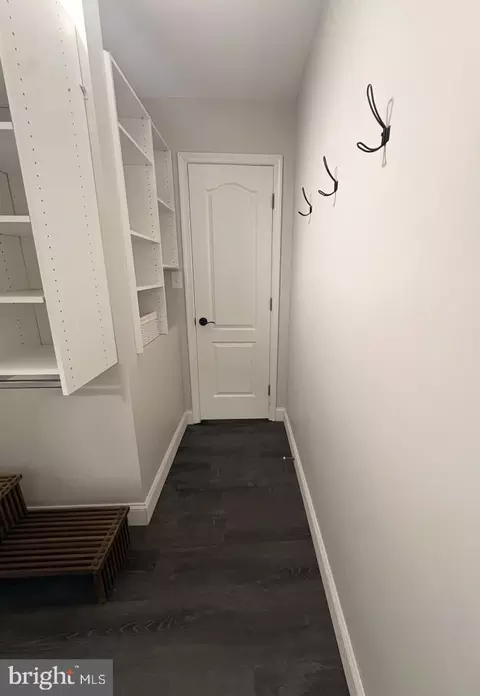 Entry Way - 746 Pine Valley Dr, Arnold, MD 21012 photo 4 of 11