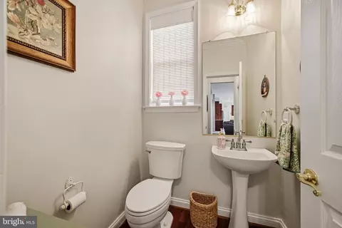 Bath - 2902 Middlebridge, Crofton, MD 21114 photo 1 of 5
