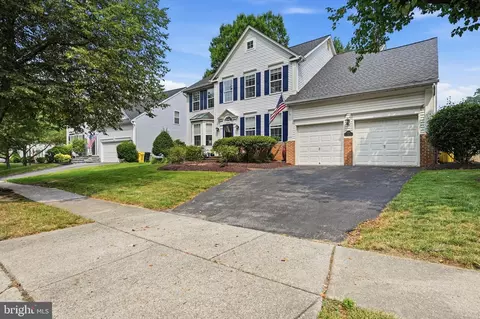 Exterior - 2902 Middlebridge, Crofton, MD 21114 photo 4 of 18