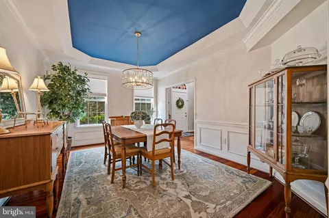 Dining - 2902 Middlebridge, Crofton, MD 21114 photo 3 of 5