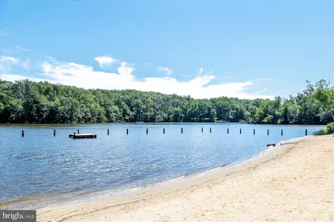 View/Area - 2033 Shore Dr, Edgewater, MD 21037 photo 12 of 13