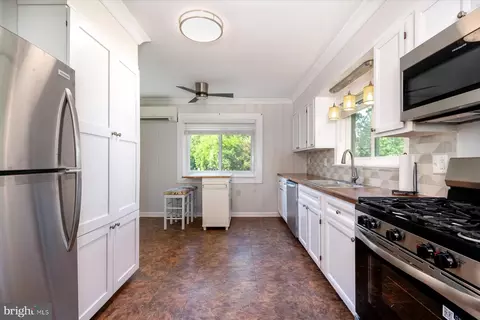 Other - 2033 Shore Dr, Edgewater, MD 21037 photo 2 of 18