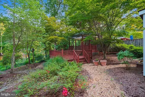 Exterior - 2110 Shore Dr, Edgewater, MD 21037 photo 5 of 7