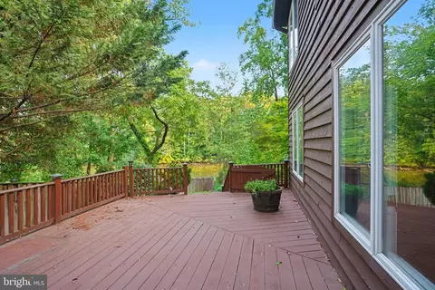Exterior - 2110 Shore Dr, Edgewater, MD 21037 photo 3 of 7