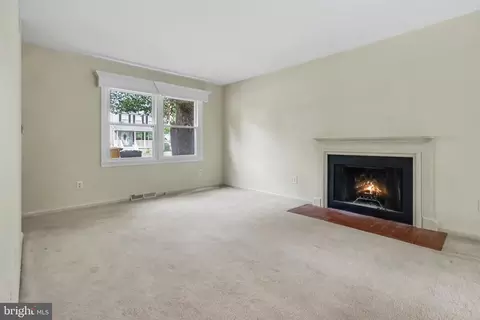 Living - 2110 Shore Dr, Edgewater, MD 21037 photo 3 of 3
