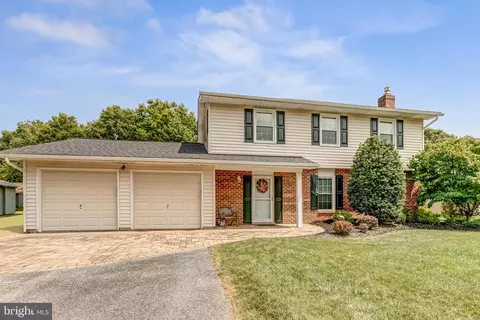 Exterior - 8137 Windmill Ct, Severn, MD 21144 photo 4 of 5