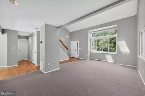 Living - 79 Windwhisper Ln, Annapolis, MD 21403 photo 2 of 5