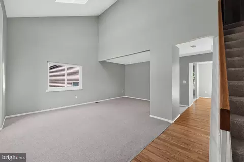 Living - 79 Windwhisper Ln, Annapolis, MD 21403 photo 1 of 5