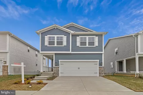 5719 Howard Dr, Glen Burnie, MD 21060