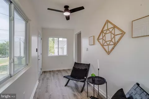 Entry Way - 4212 4th St, Baltimore, MD 21225 photo 3 of 12