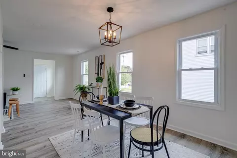 Dining - 4212 4th St, Baltimore, MD 21225 photo 5 of 5
