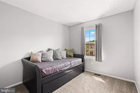 Bedroom - 369 Cool Breeze Ct, Pasadena, MD 21122 photo 7 of 8