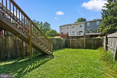 Exterior - 369 Cool Breeze Ct, Pasadena, MD 21122 photo 5 of 7