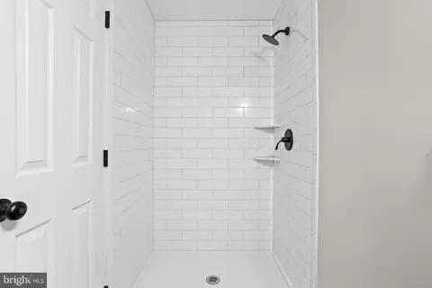 Bath - 369 Cool Breeze Ct, Pasadena, MD 21122 photo 2 of 2